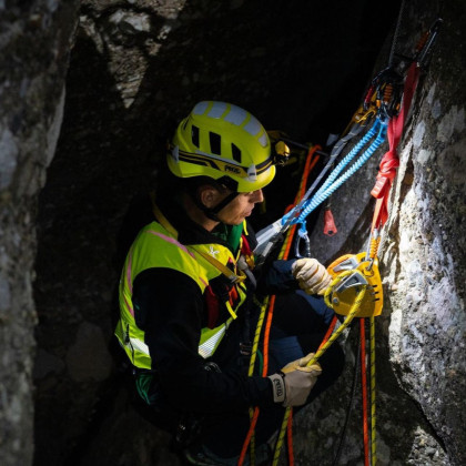 Čelovka PETZL Xena, 1400 lm - E004BA00