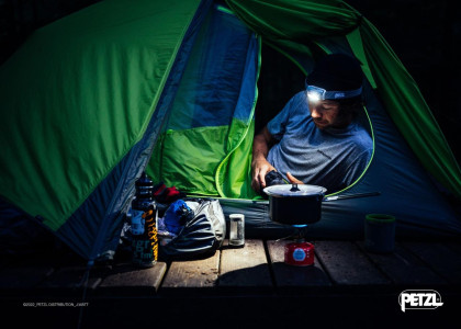 Čelovka PETZL Tikkina, šedá, 300 lm - E060AA00