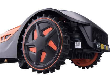 Sekačka aku robotická, 600m2