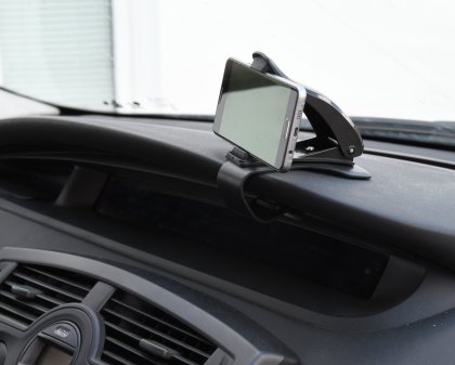 Držák telefonu / GPS na přístrojovou desku