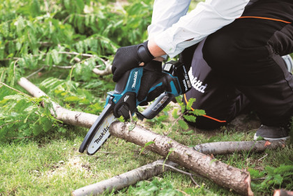 Aku prořezávací pila 150 mm Li-ion LXT 18V/1x5,0 Ah