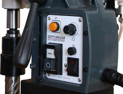 Magnetická vrtačka DM 48 VT