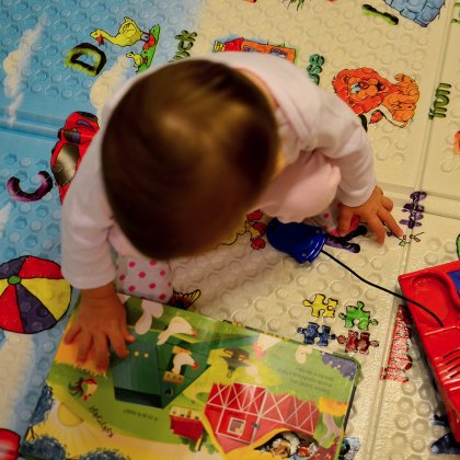 Dětská skládací pěnová hrací podložka Mariner, Casmatino - délka 200 cm, šířka 140 cm a výška 1 cm