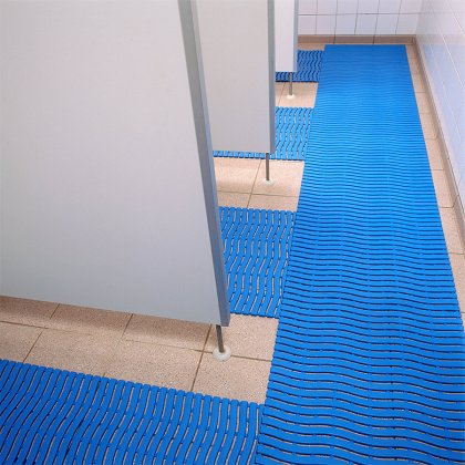 Modrá bazénová rohož Soft-Step - 15 m x 60 cm x 0,9 cm