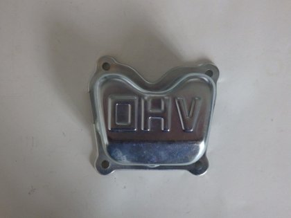 Víko hlavy motoru