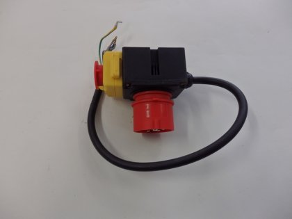 Vypínač 380 V