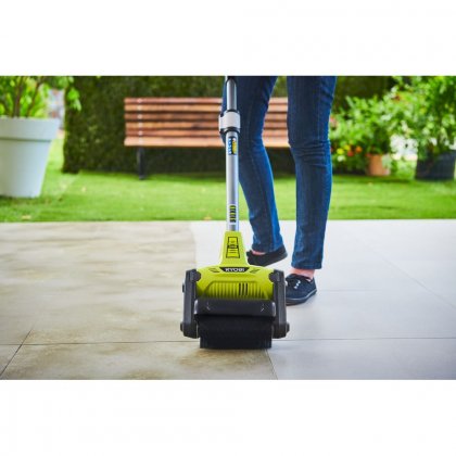 Zametací kartáč pro umělou trávu Ryobi RAC823 pro RY18PCB