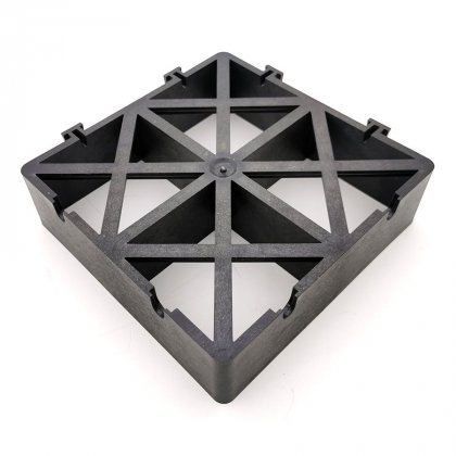 Černá plastová zátěžová zatravňovací dlažba ProGrass MAX, FLOMA - 22,5 x 22,5 x 6 cm