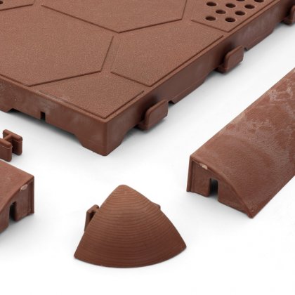 Hnědý plastový rohový nájezd pro terasové dlaždice Linea Easy - 5,4 x 5,4 x 2,5 cm - 4 ks