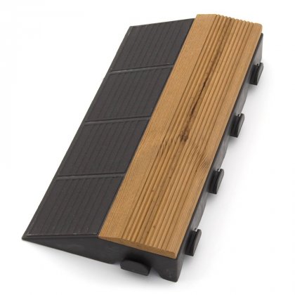 Hnědý dřevoplastový nájezd "samec" pro terasové dlaždice Linea Combi-Wood - 39 x 20,5 x 6,5 cm