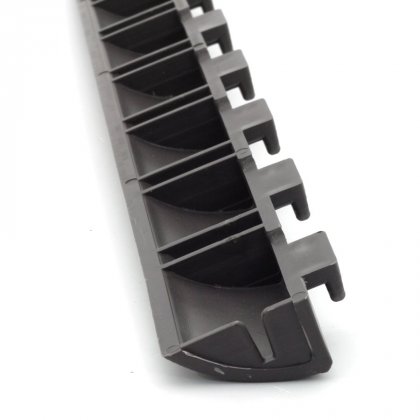 Hnědý plastový nájezd "samec" pro terasové dlaždice Linea Woodenlike - 58 x 5,6 x 2,5 cm