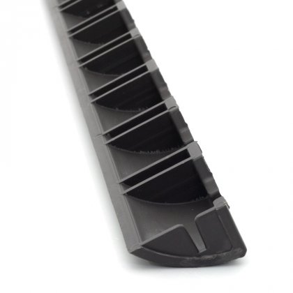 Hnědý plastový nájezd "samec" pro terasové dlaždice Linea Woodenlike - 58 x 4,5 x 2,5 cm