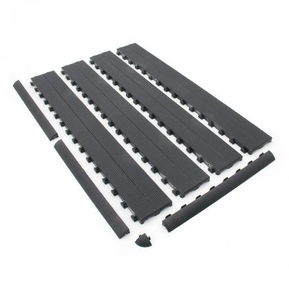 Černý plastový nájezd "samice" pro terasové dlaždice Linea Striped - 58 x 4,5 x 2,5 cm