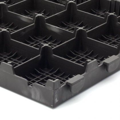 Tmavě hnědá plastová děrovaná terasová dlaždice Linea Combi - 40 x 40 x 4,8 cm