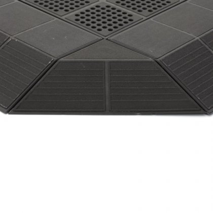 Tmavě hnědý plastový rohový nájezd pro terasové dlaždice Linea Combi - 4,8 cm - 4 ks