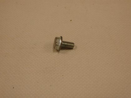 Šroub M6x12