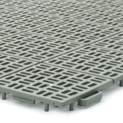 Šedá plastová děrovaná terasová dlaždice Linea Marte - 56,3 x 56,3 x 1,3 cm