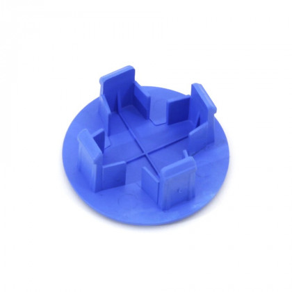 Modrý plastový vyznačovací prvek