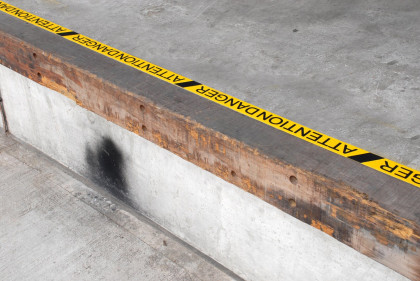 Korundová podlahová páska s potiskem - 18,3 m x 7,5 cm