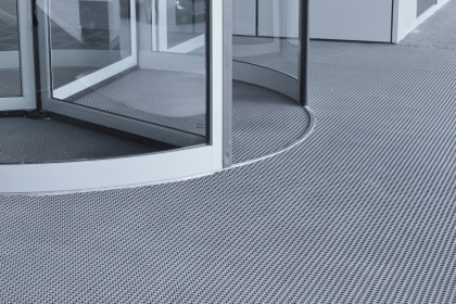 Šedá plastová zátěžová vstupní rohož Modular 9300 - délka 30 cm, šířka 30 cm a výška 1,75 cm