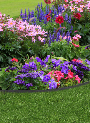 Hnědý gumový neviditelný zahradní obrubník FLOMA - 6 m x 0,5 cm x 9 cm