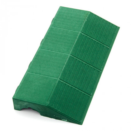 Zelený plastový nájezd "samec" pro terasovou dlažbu Linea Combi - 40 x 20,5 x 4,8 cm