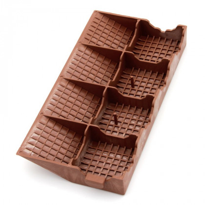 Hnědý plastový nájezd "samice" pro terasovou dlažbu Linea Combi - 40 x 19,5 x 4,8 cm