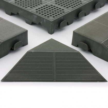 Šedý plastový nájezd "samec" pro terasovou dlažbu Linea Combi - 40 x 20,5 x 4,8 cm