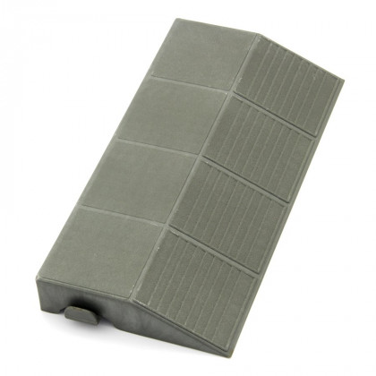 Šedý plastový nájezd "samice" pro terasovou dlažbu Linea Combi - 40 x 19,5 x 4,8 cm