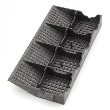 Tmavě hnědý plastový nájezd "samice" pro terasovou dlažbu Linea Combi - 40 x 19,5 x 4,8 cm