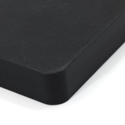 Černá plastová čtvercová podložka pod patku - 20,5 kg, délka 60 cm, šířka 60 cm a tloušťka 6 cm