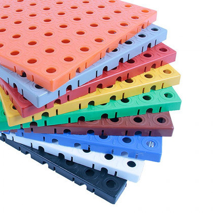 Šedo-zelená plastová ochranná tlumící podložka pod bazén, vířivku AvaTile AT-STD - 228 x 228 x 1,6 cm