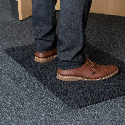 Antracitová protiúnavová protiskluzová průmyslová rohož Alba - 85 x 50 x 1,4 cm