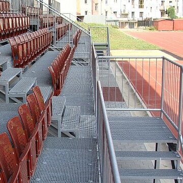 Ocelová pozinkovaná svařovaná schodnice FLOMA - 60 x 24 x 3 cm