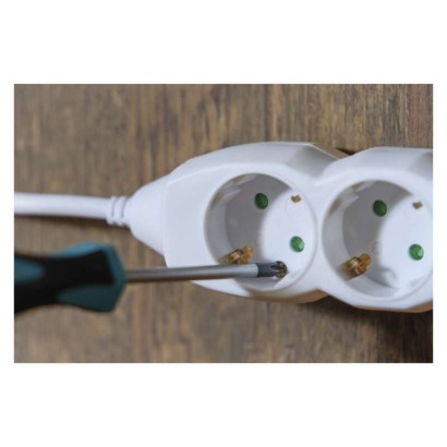 Prodlužovací kabel 5 m / 4 zásuvky / bílý / PVC / 1,5 mm2