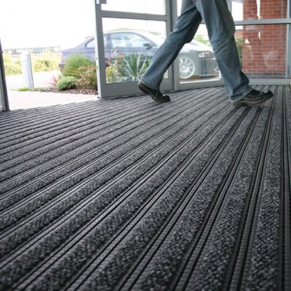 Grafitová kobercová zátěžová vstupní rohož Premier Plus - 44 x 29 x 1,4 cm