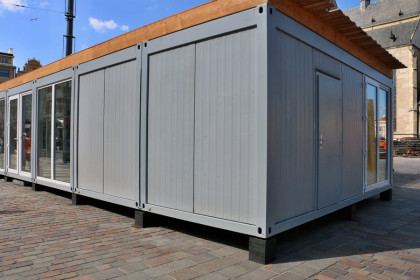 Černá plastová podkládací kostka "2 x 4 čepy" FLOMA RePVC - 47,6 x 23,8 x 5,3 cm