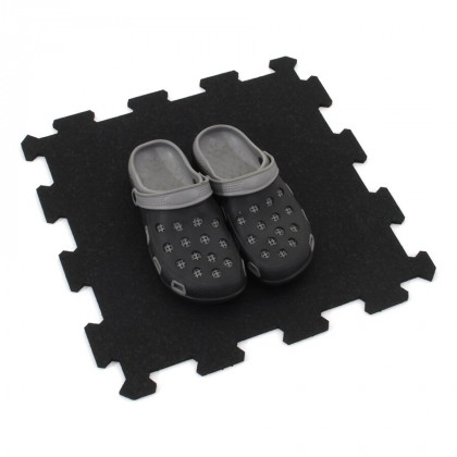 Černá gumová modulová puzzle dlažba (střed) FLOMA FitFlo SF1050 - 100 x 100 x 1,6 cm