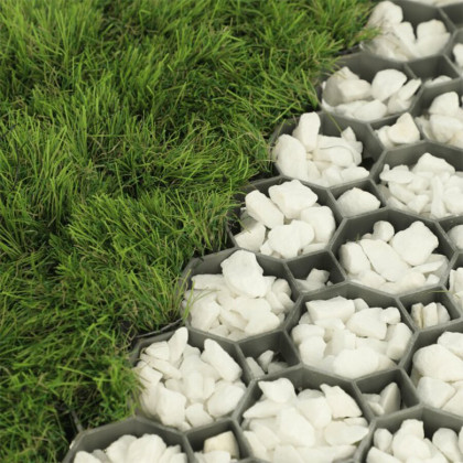 Zelená plastová zatravňovací dlažba MULTIGRAVEL - 60 x 60 x 4 cm