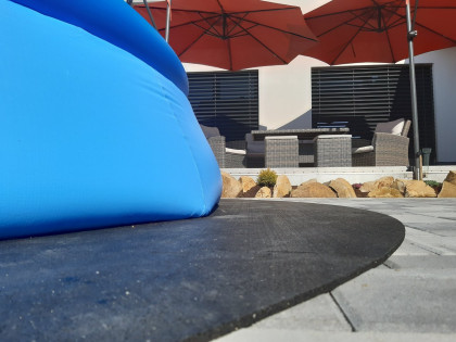 Gumová ochranná tlumící kruhová podložka pod bazén, vířivku FLOMA PoolPad - průměr 203 cm x 0,8 cm