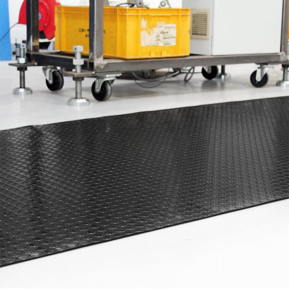 Černá protiskluzová průmyslová rohož COBADOT VINYL - 10 m x 120 cm x 0,25 cm