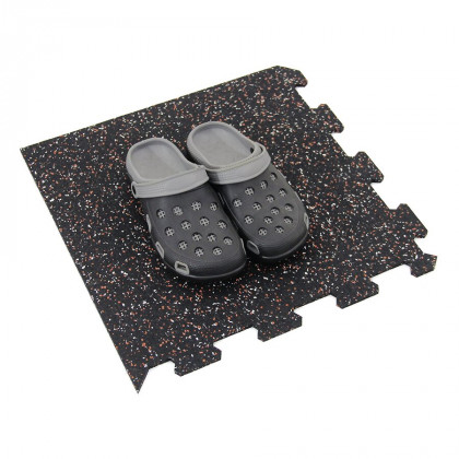 Černo-bílo-červená gumová modulová puzzle dlažba (roh) FLOMA FitFlo SF1050 - 50 x 50 x 1 cm