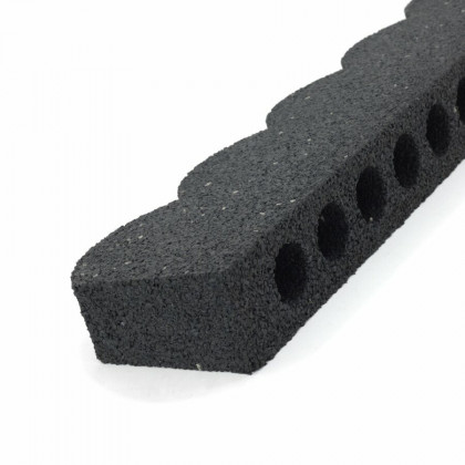 Šedý gumový zahradní obrubník FLOMA Scalloped - 120 x 5 x 10 cm