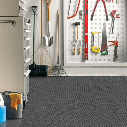 Černá gumová puzzle modulová dlažba Alpha - 30 x 30 x 0,7 cm - 10 ks