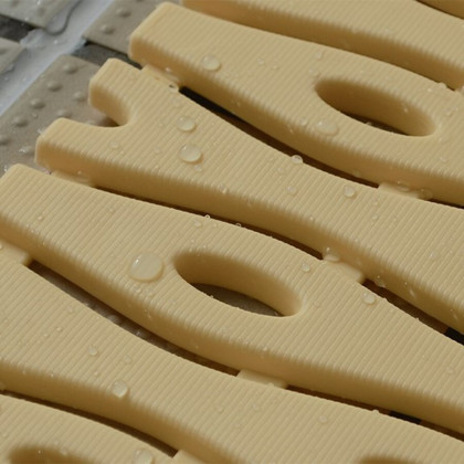 Žlutá plastová bazénová protiskluzová rohož (role) FLOMA Otti - 12 m x 60 cm x 0,9 cm