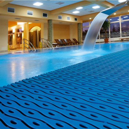 Žlutá plastová bazénová protiskluzová rohož (role) FLOMA Otti - 12 m x 60 cm x 0,9 cm