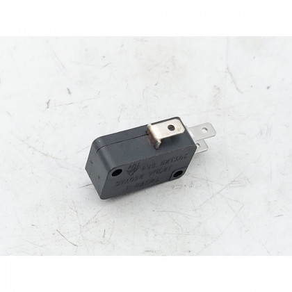 Spínač TMSW2-1 8A 250V AC