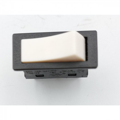 Přepínač min/boost