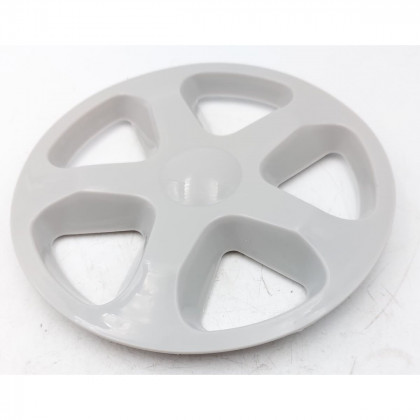 Víčko předního kola