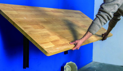 Sklopný pracovní stůl na zeď 1200 x 580 mm - ZS28550